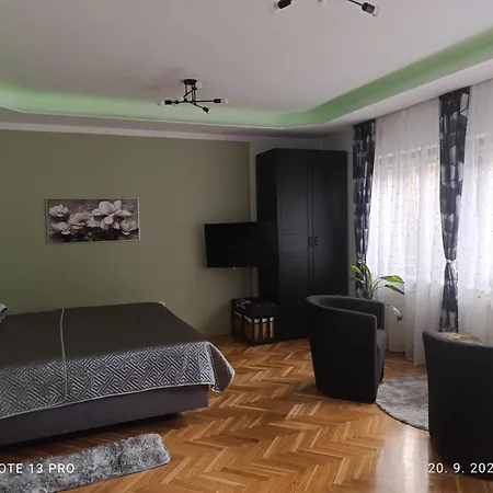 Zagreb, Jarun Studio Apartman Eva Exterior photo