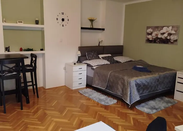 Zagreb, Jarun Studio Apartman Eva