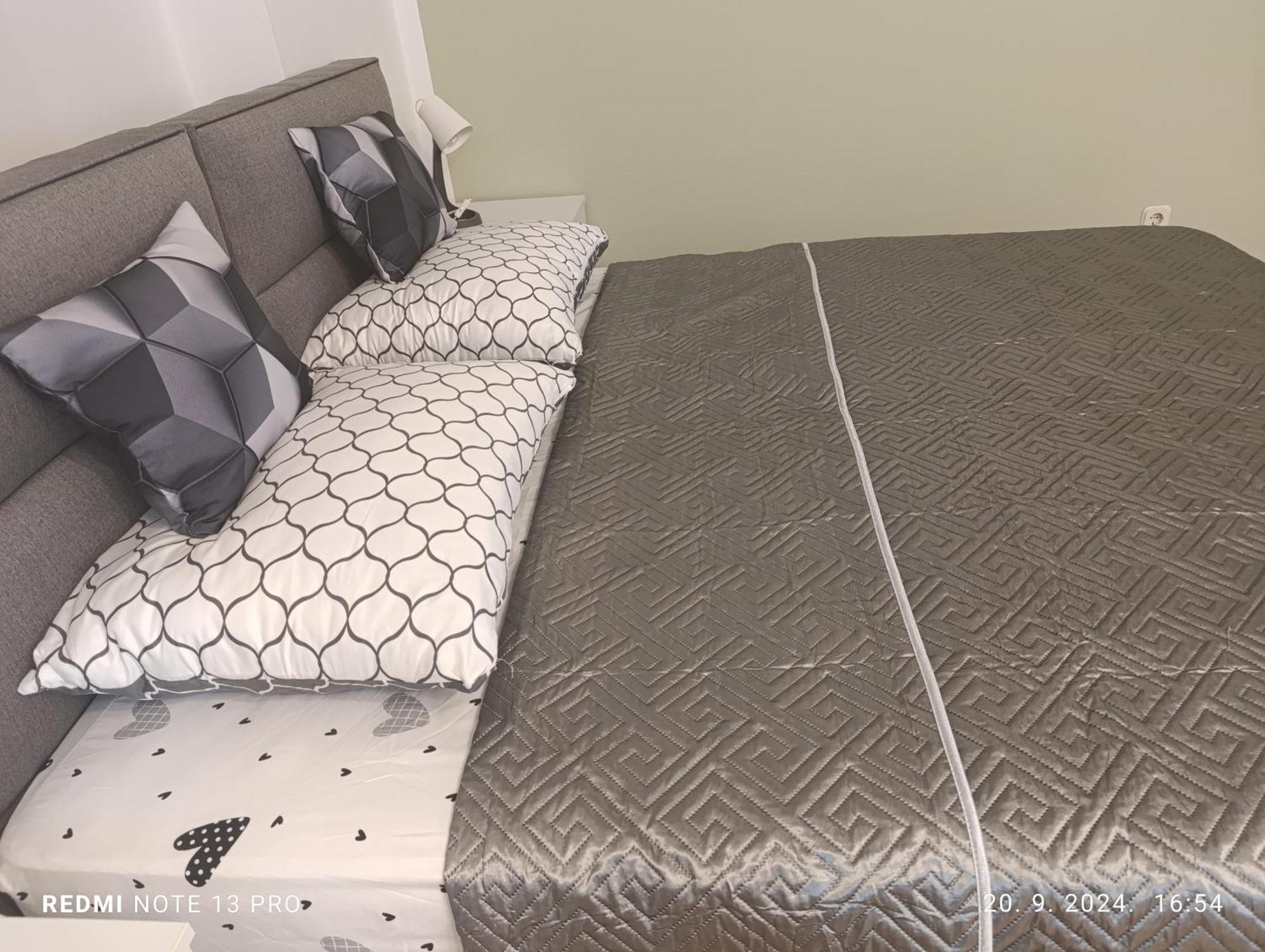 Apartament Zagreb, Jarun Eva *