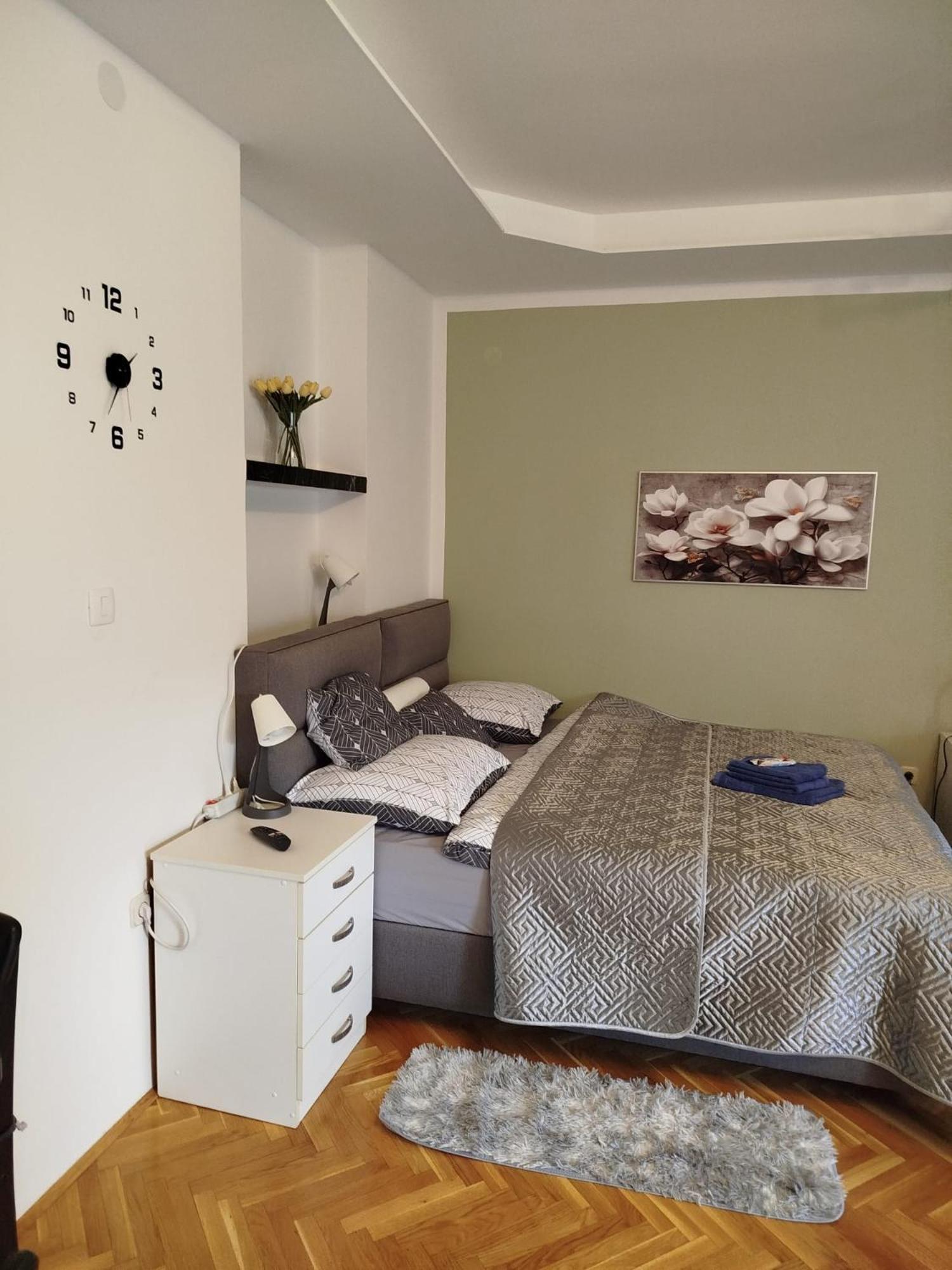 Apartament Zagreb, Jarun Eva